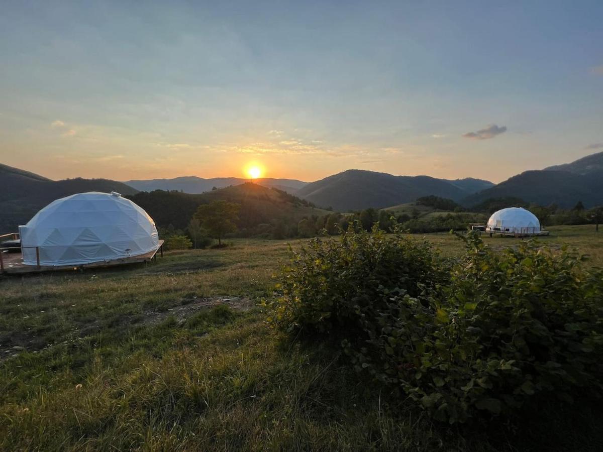 Starry Dome - Manta'S Retreat Glamping Cornereva Hotel Exterior foto