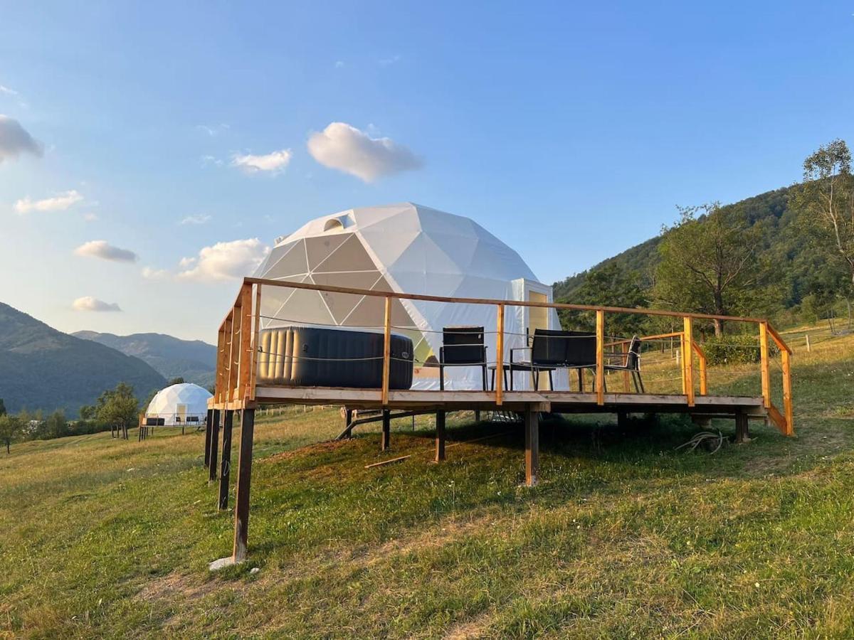Starry Dome - Manta'S Retreat Glamping Cornereva Hotel Exterior foto