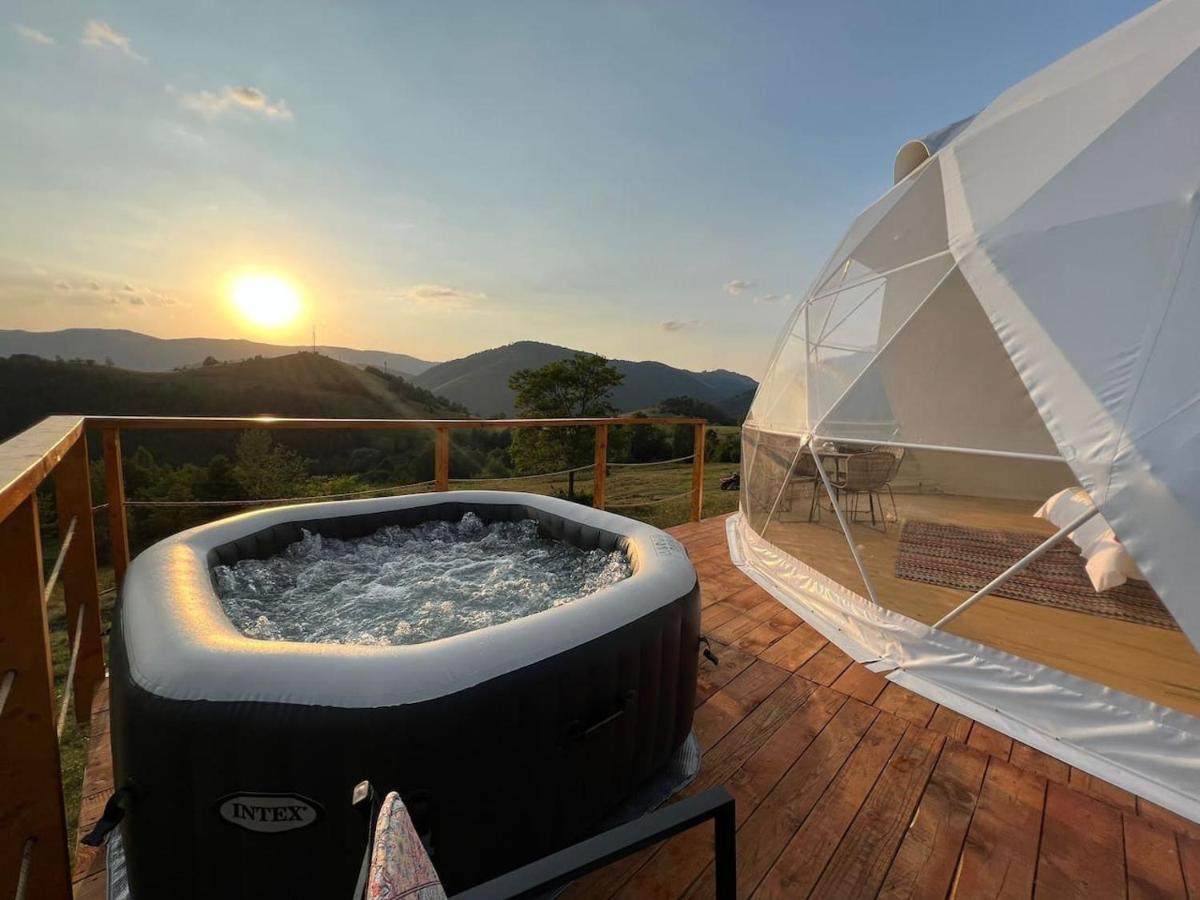 Starry Dome - Manta'S Retreat Glamping Cornereva Hotel Exterior foto