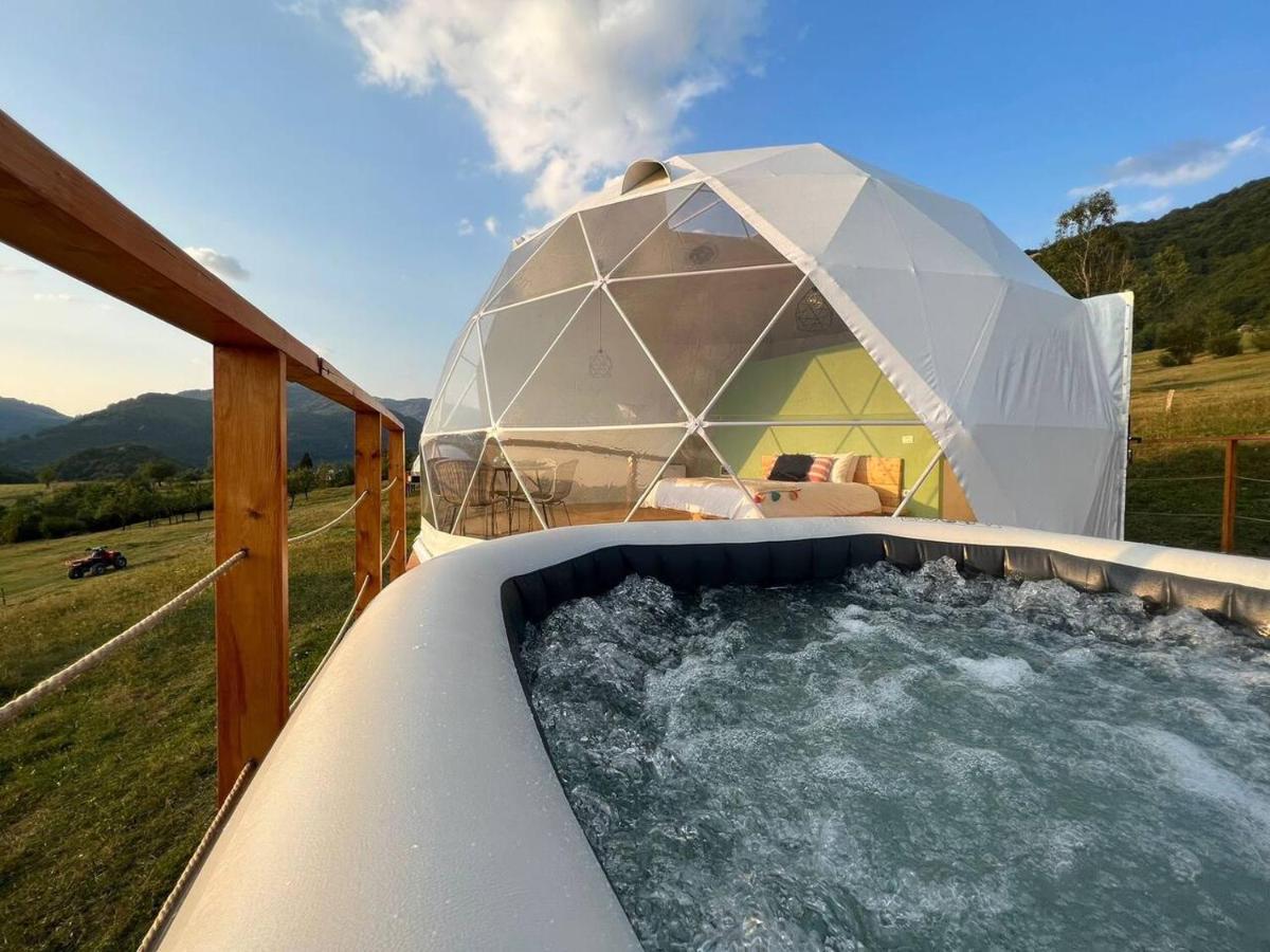 Starry Dome - Manta'S Retreat Glamping Cornereva Hotel Exterior foto