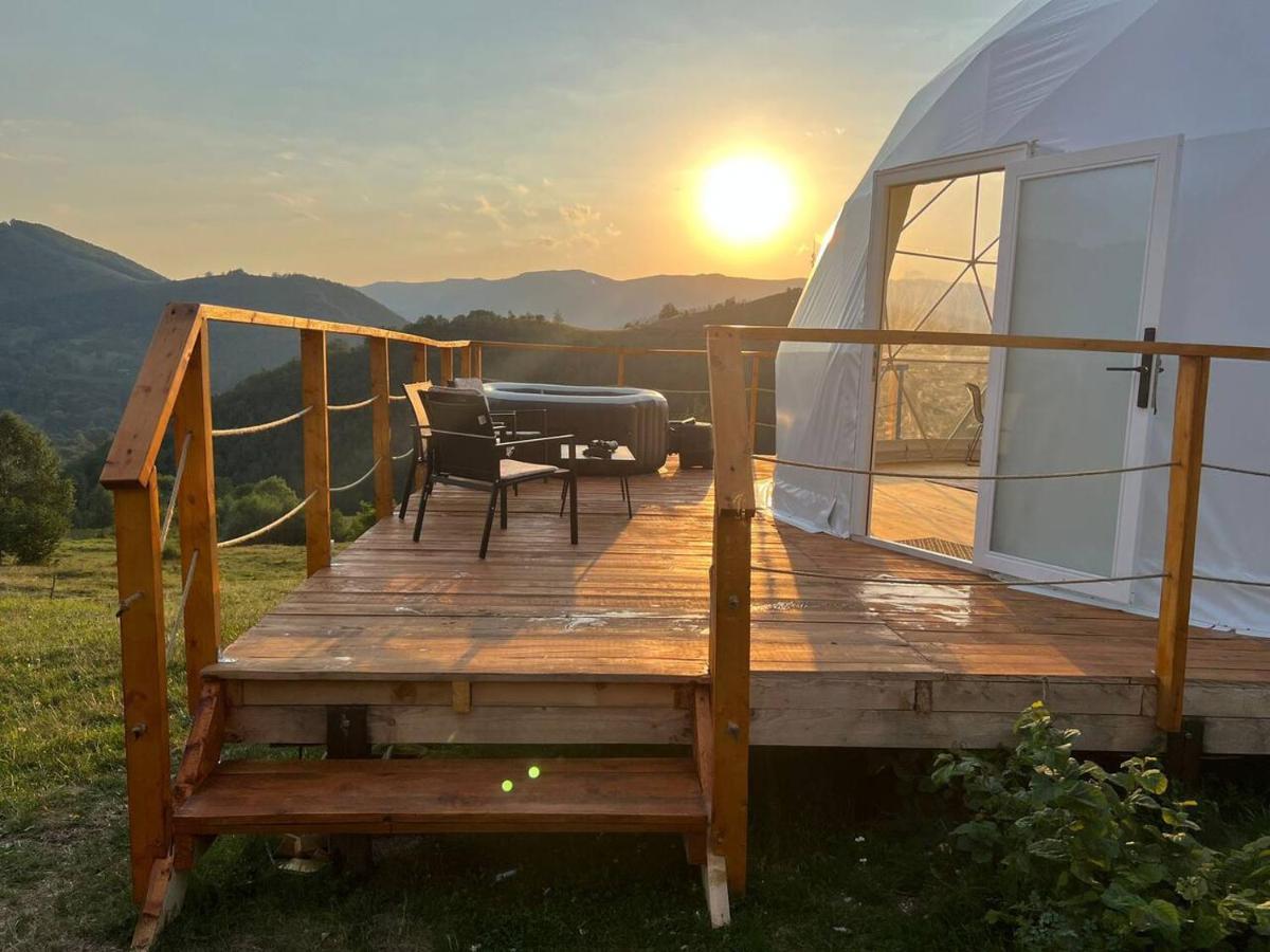 Starry Dome - Manta'S Retreat Glamping Cornereva Hotel Exterior foto