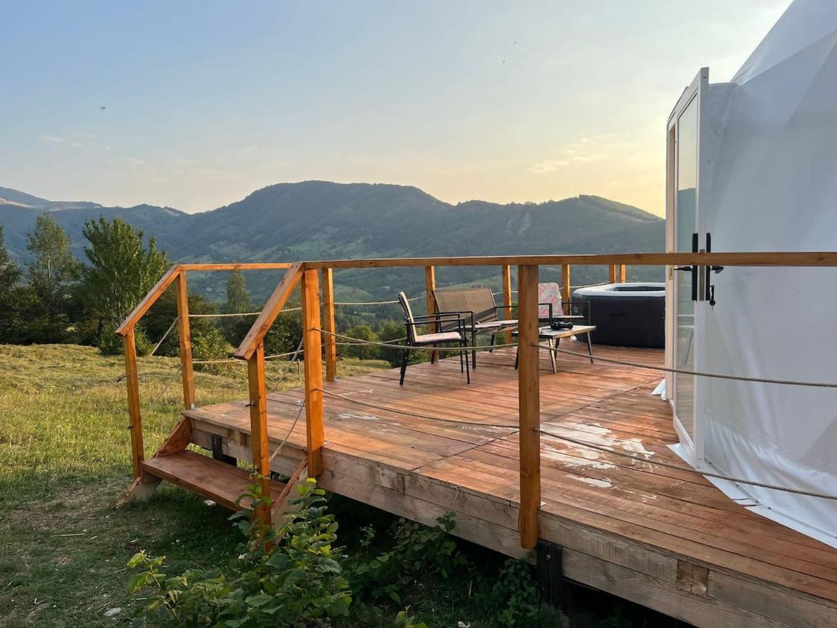 Starry Dome - Manta'S Retreat Glamping Cornereva Hotel Exterior foto