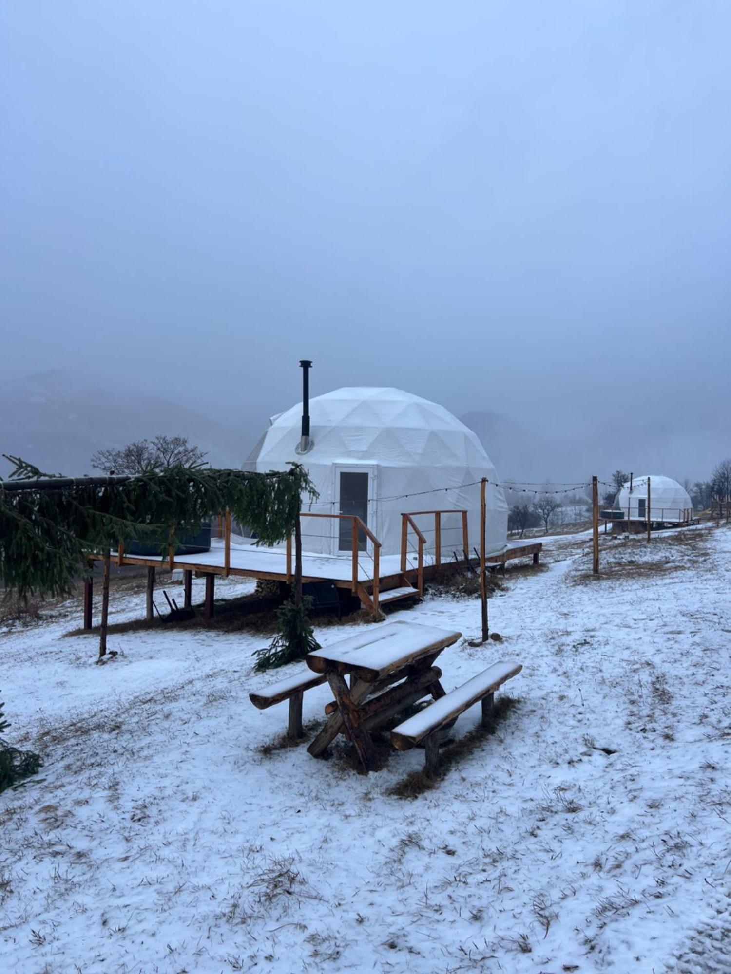 Starry Dome - Manta'S Retreat Glamping Cornereva Hotel Exterior foto